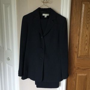Navy pinstripe suit sz 2
